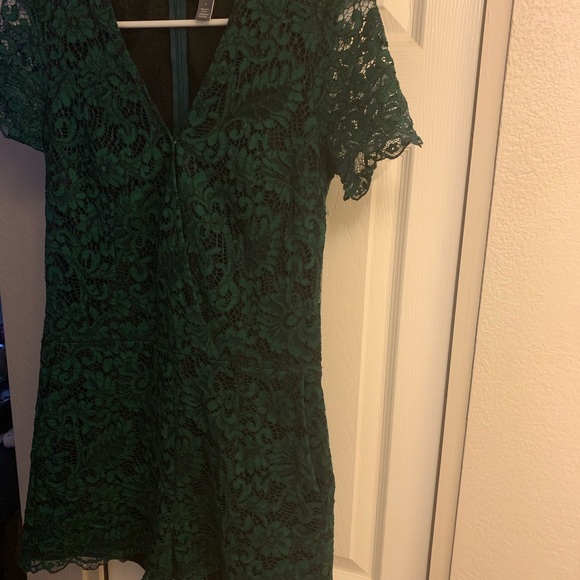 Chelsea28 lace Romper - Picture 3 of 5